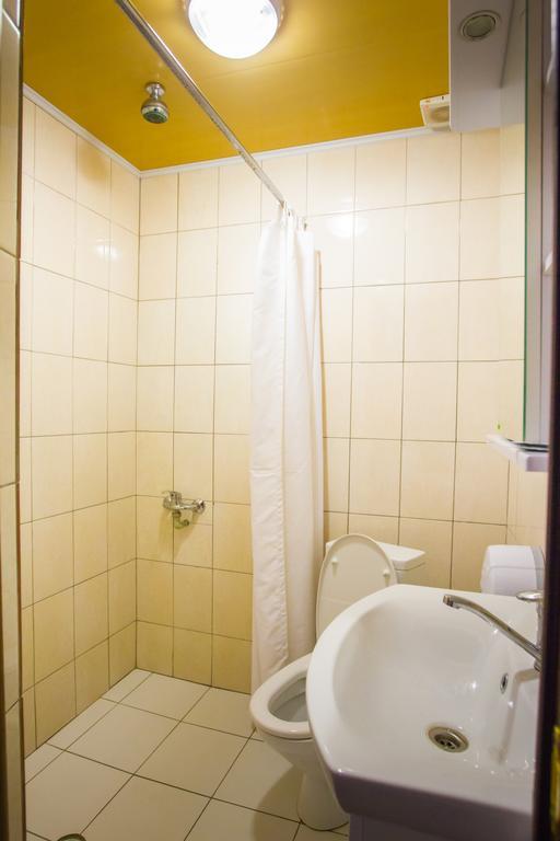 Diar Hotel Atyrau Phòng bức ảnh
